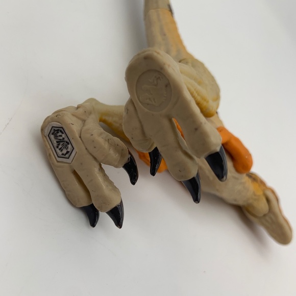 Jurassic World Velociraptor Triceratops & More Figurines Set of 6 - Picture 10 of 16